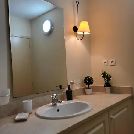 Apartment La Calade L'Isle-sur-la-Sorgue